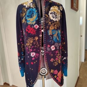 Beautiful women's Ivko wool cardigan
